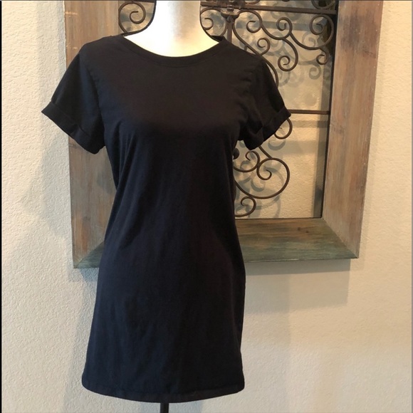 Forever 21 Dresses & Skirts - Basic black dress
